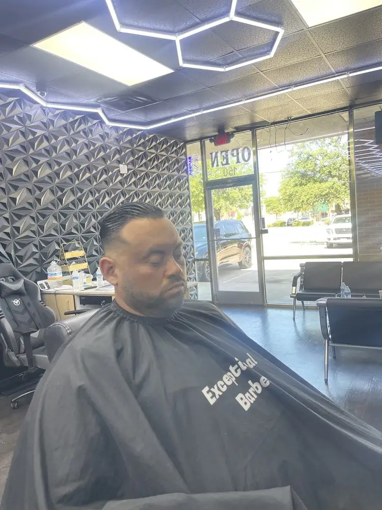 A short cut, side view in the chair